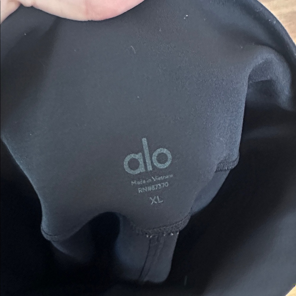 Alo Black Air Lift Leggings - Picture 3 of 4